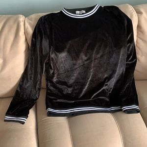 ❄️Faux velour top